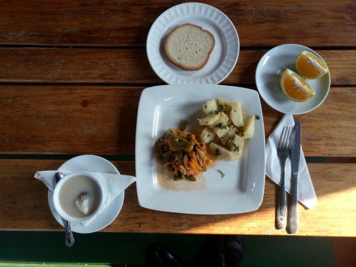 Saint Blaise Hotel Gatumba 外观 照片